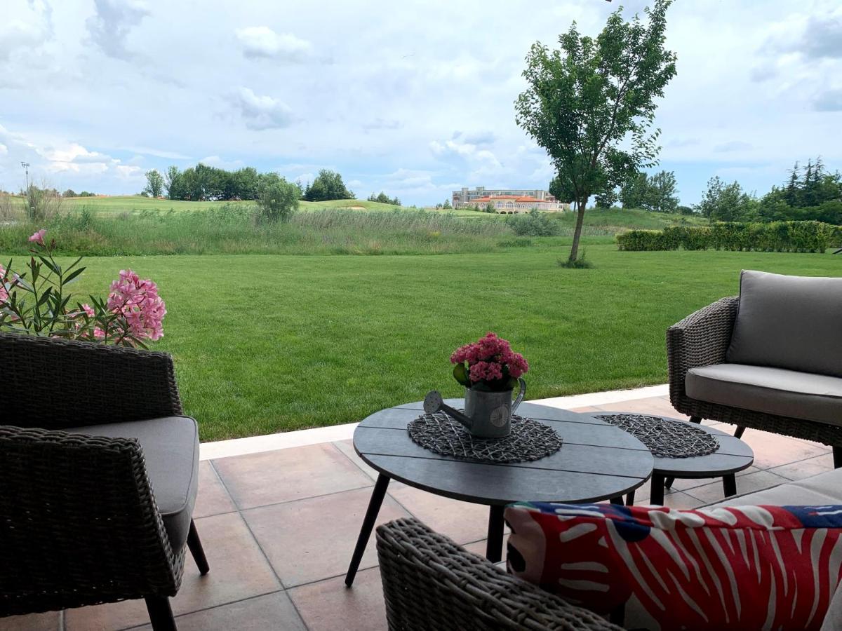 Lighthouse Golf Private Villa Lake View Balcsik Kültér fotó