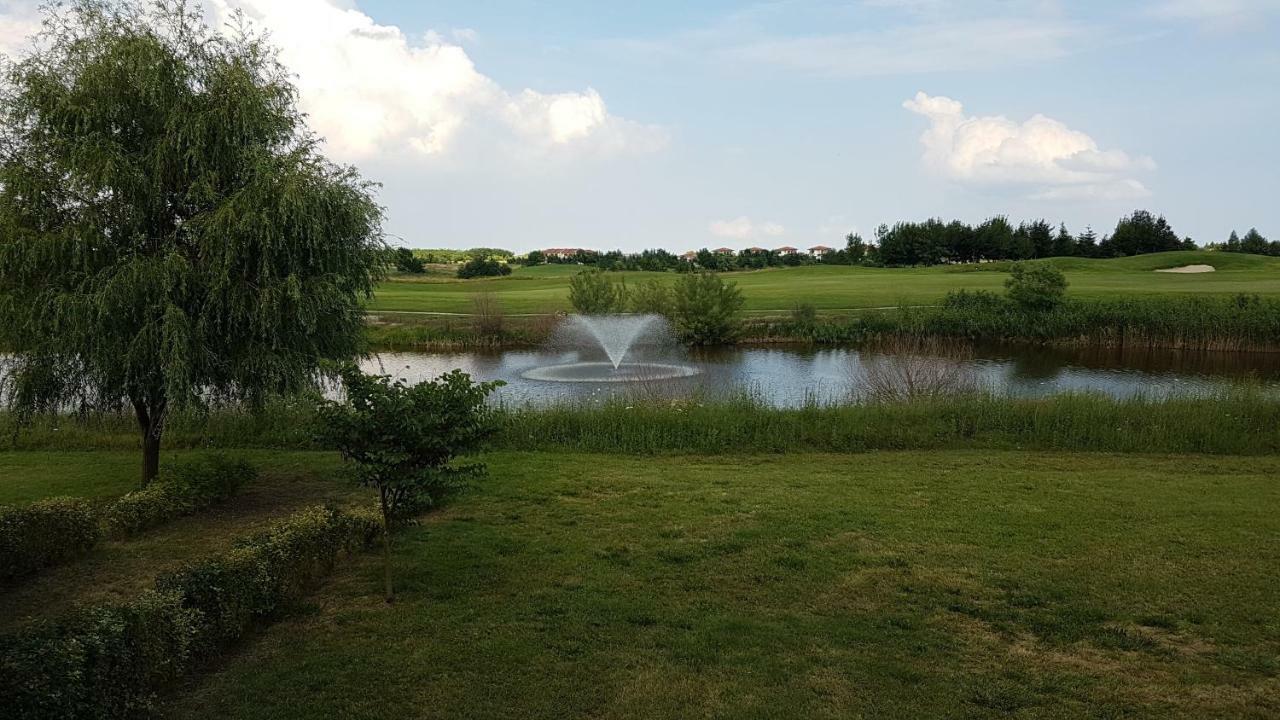 Lighthouse Golf Private Villa Lake View Balcsik Kültér fotó