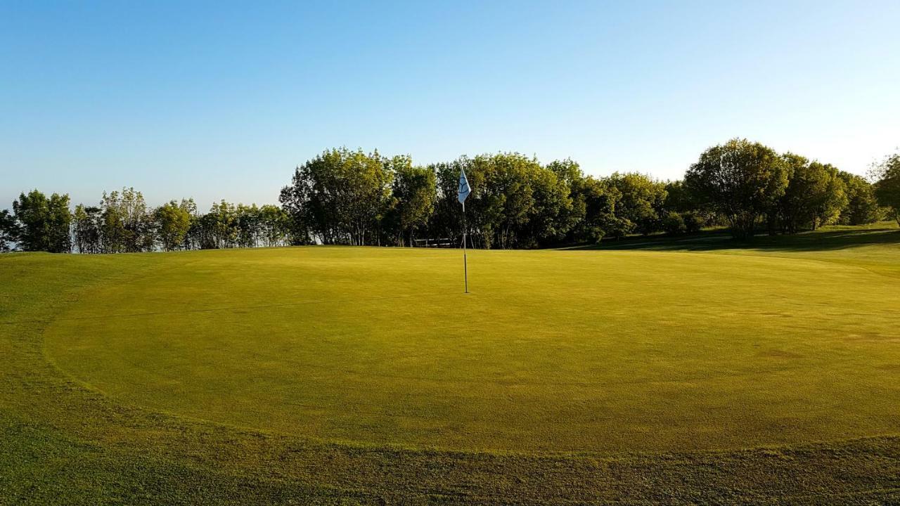 Lighthouse Golf Private Villa Lake View Balcsik Kültér fotó